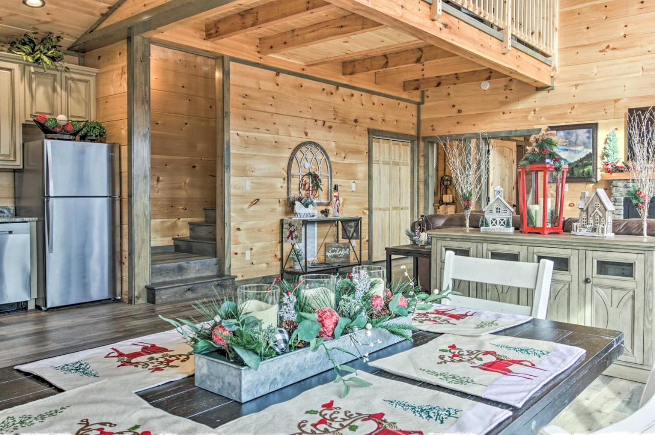 Willa Smoky Mountain Hideaway With Hot Tub, Deck And Views! Gatlinburg Zewnętrze zdjęcie