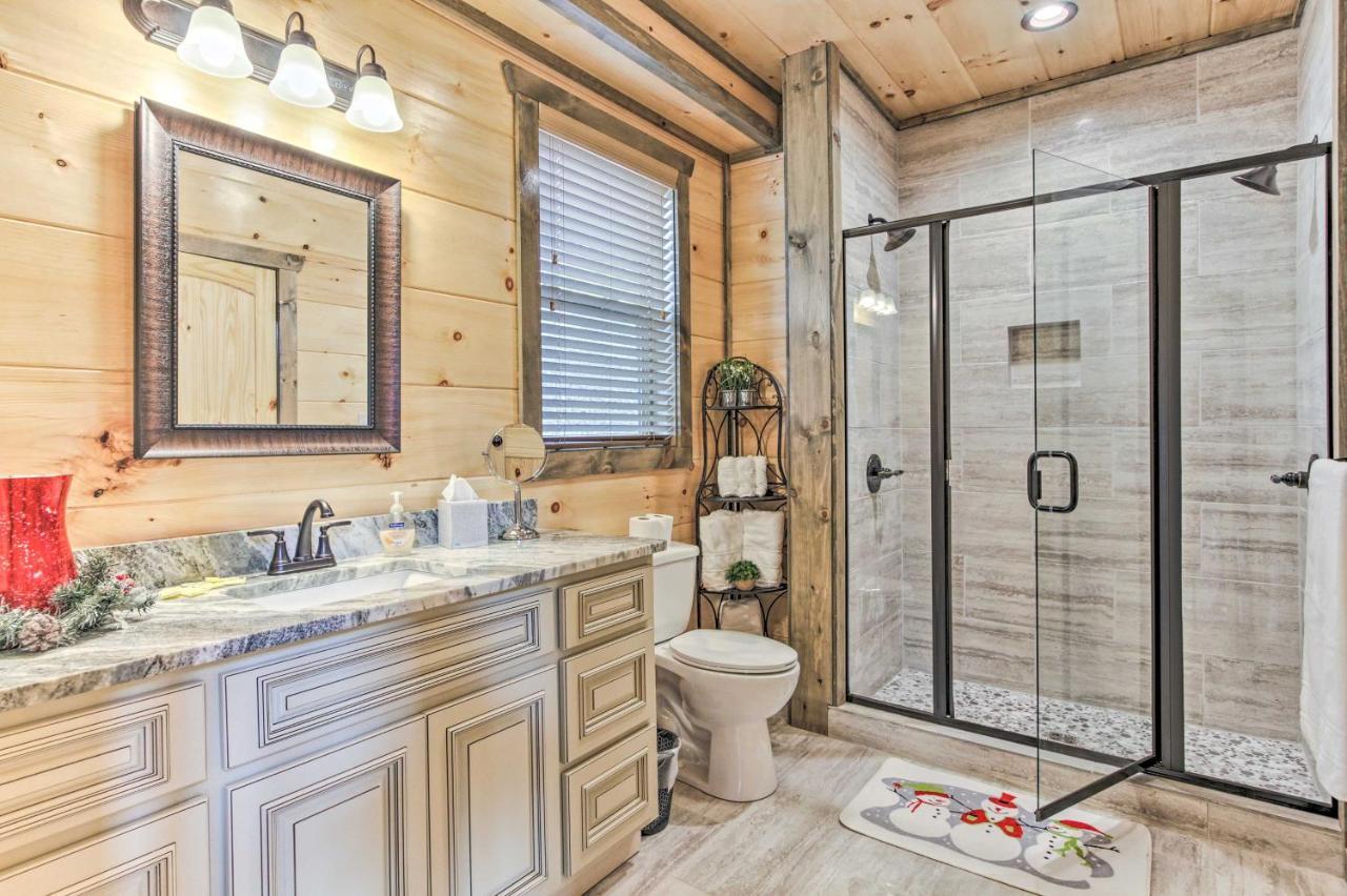 Willa Smoky Mountain Hideaway With Hot Tub, Deck And Views! Gatlinburg Zewnętrze zdjęcie