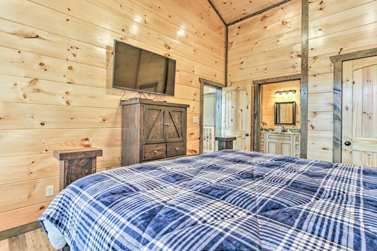 Willa Smoky Mountain Hideaway With Hot Tub, Deck And Views! Gatlinburg Zewnętrze zdjęcie